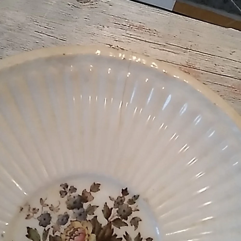 Vintage 1930s antique Wdgewood saucers Cinway EDME